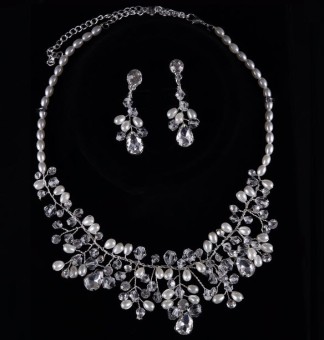 SET bijuterii mireasa colier si cercei placati cu cristale si perle#1